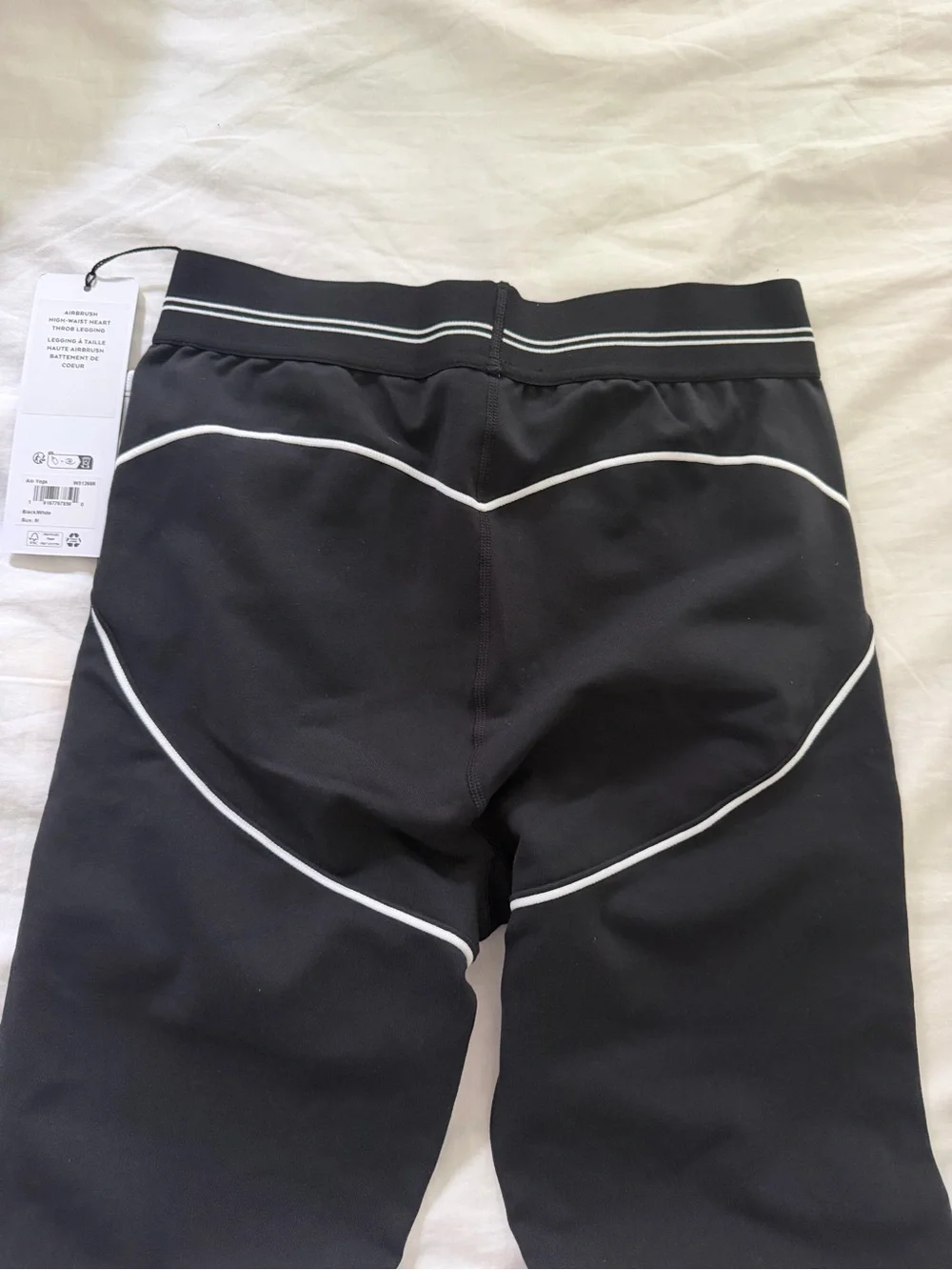 ALO Yoga Black Sports Bra with White Piping